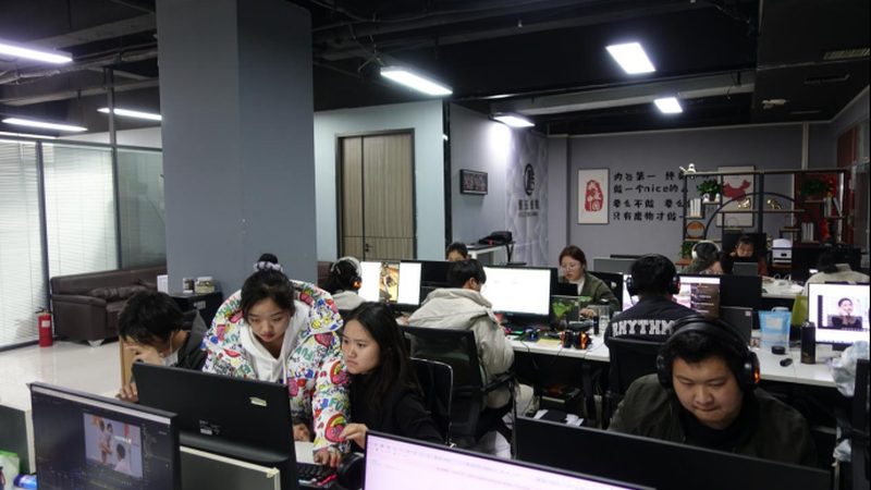 奢侈品宣传片拍摄流程解析：揭秘高端品牌视觉呈现之道**
