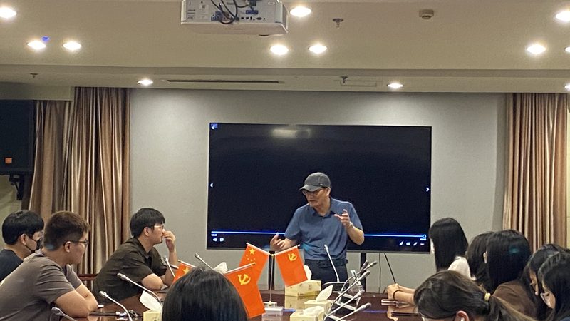 代运营团队收费标准因项目类型、服务内容、团队规模等因素而异。常见的收费模式包括：